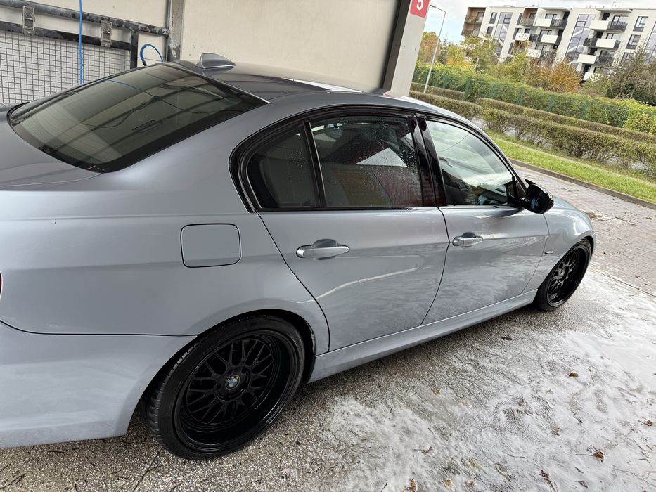 Na sprzedaż BMW E90 LCI 330d 2008r – 245KM, M Pakiet