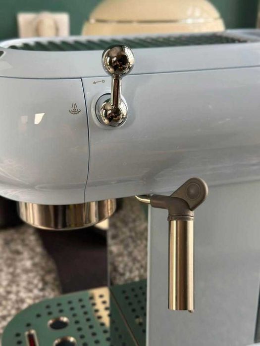 Máquina de café expresso SMEG azul