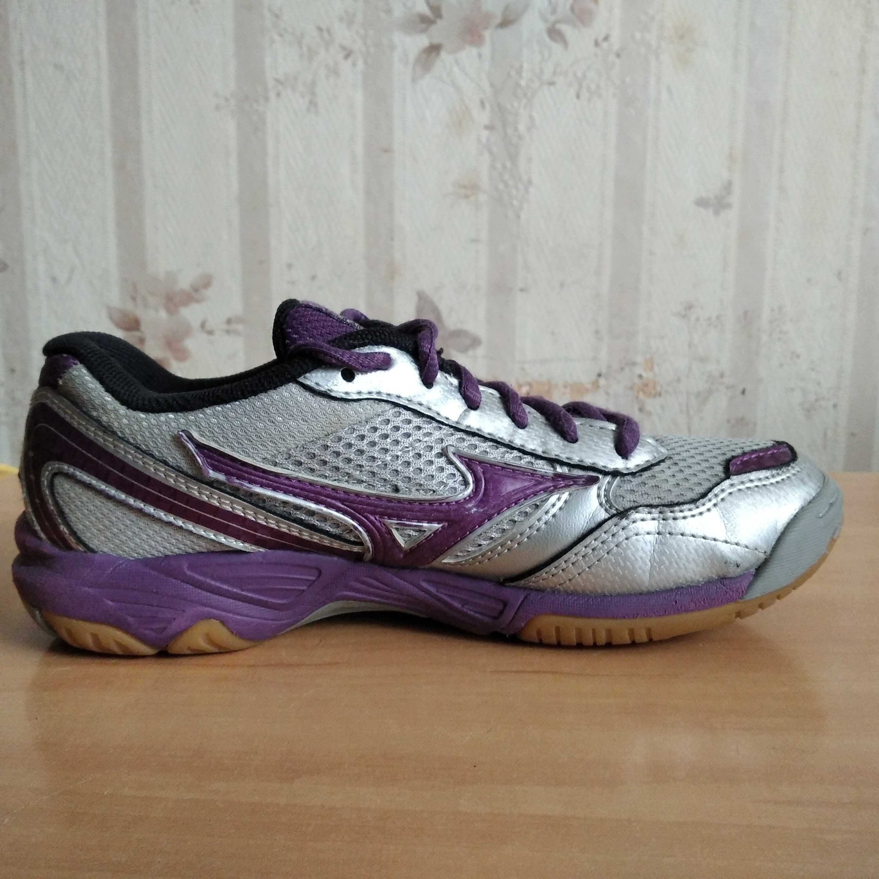 Buty halowe MIZUNO WAVE TWISTER 2 JR roz, eu-32.5