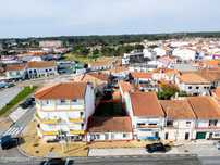 Excelente Moradia no centro de Pataias
