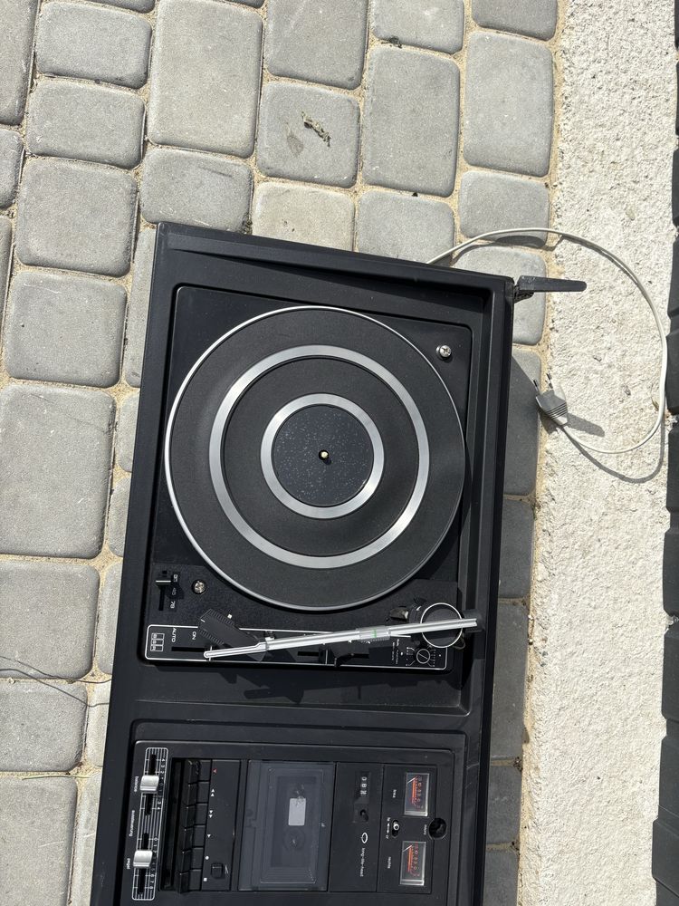 Gramofon Kombajn Niemiecki UNIVERSUM.Transport.Wysyłka caly kraj.