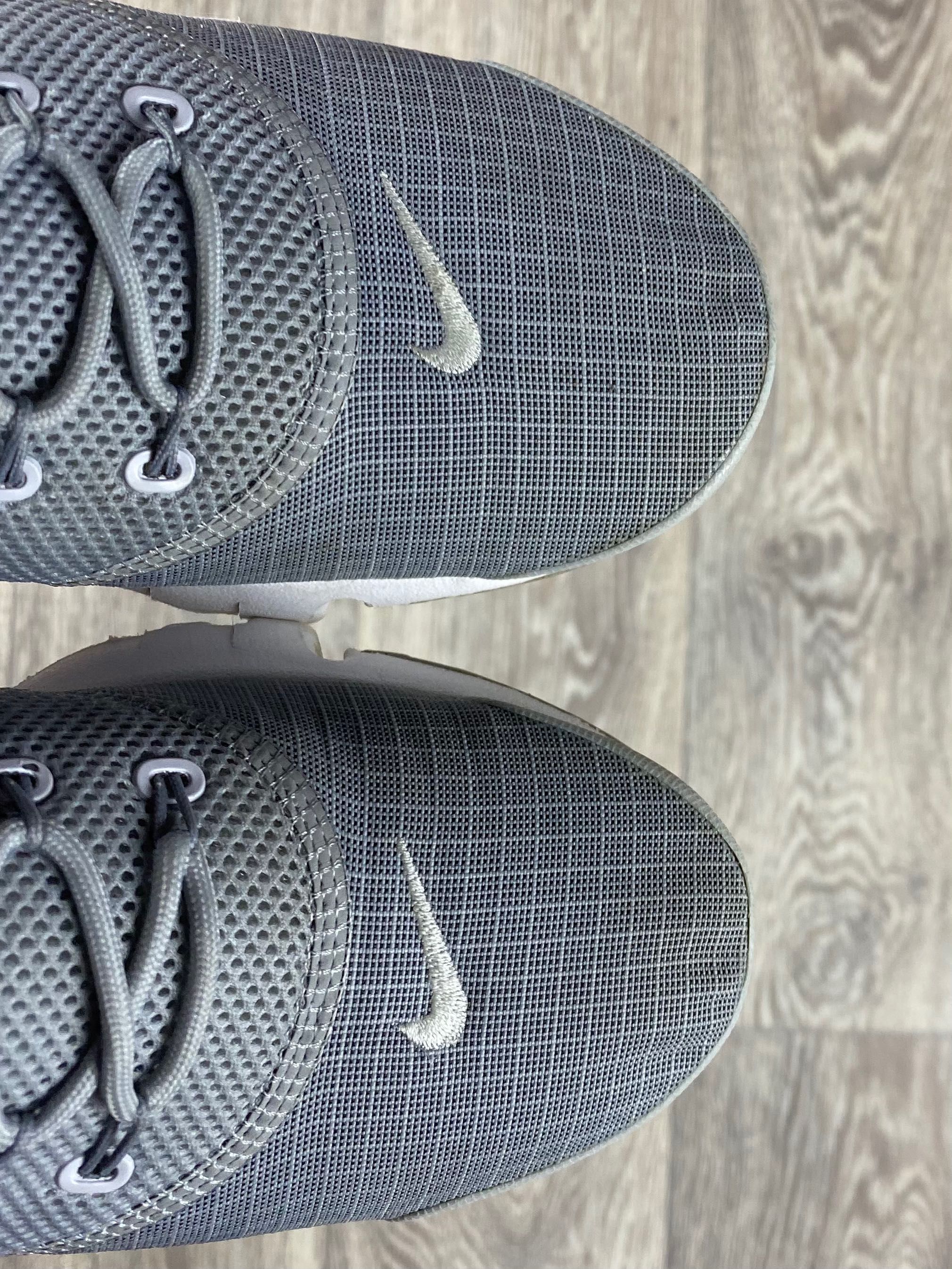 Nike кроссовки 36 размер серые оригинал