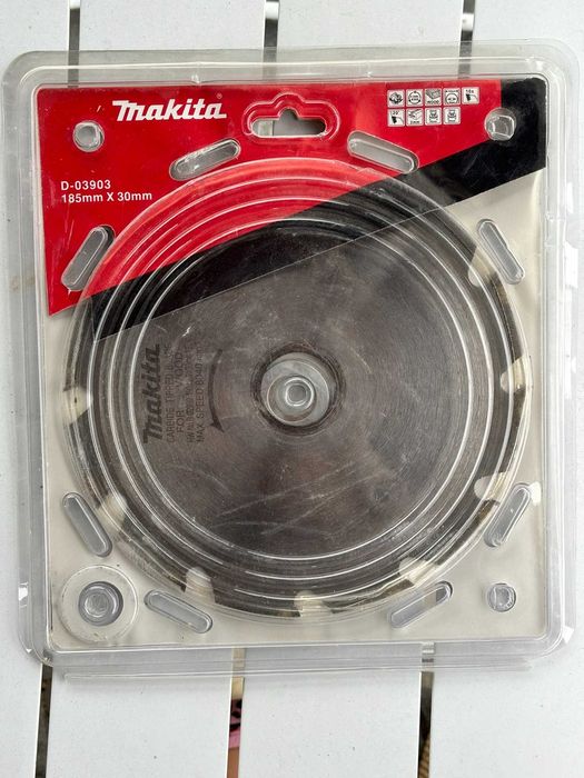 Piła tarczowa Makita 5705R