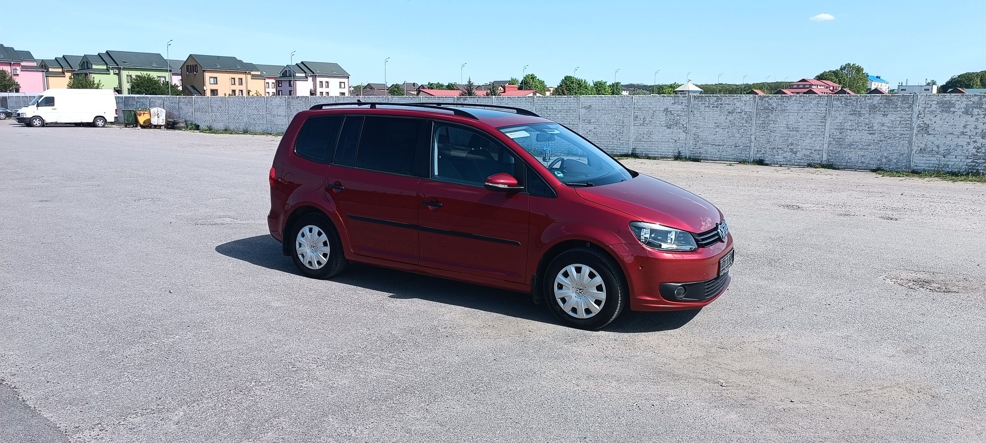 VW Touran 15р автомат