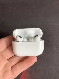 Airpods Pro 1 поколение