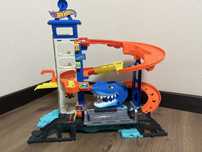 Hot Wheels Втеча від лютої акули