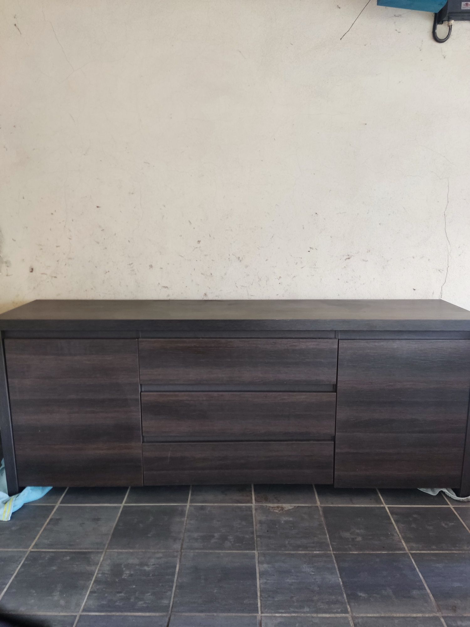 Aparador wenge com gavetas e 2 portas