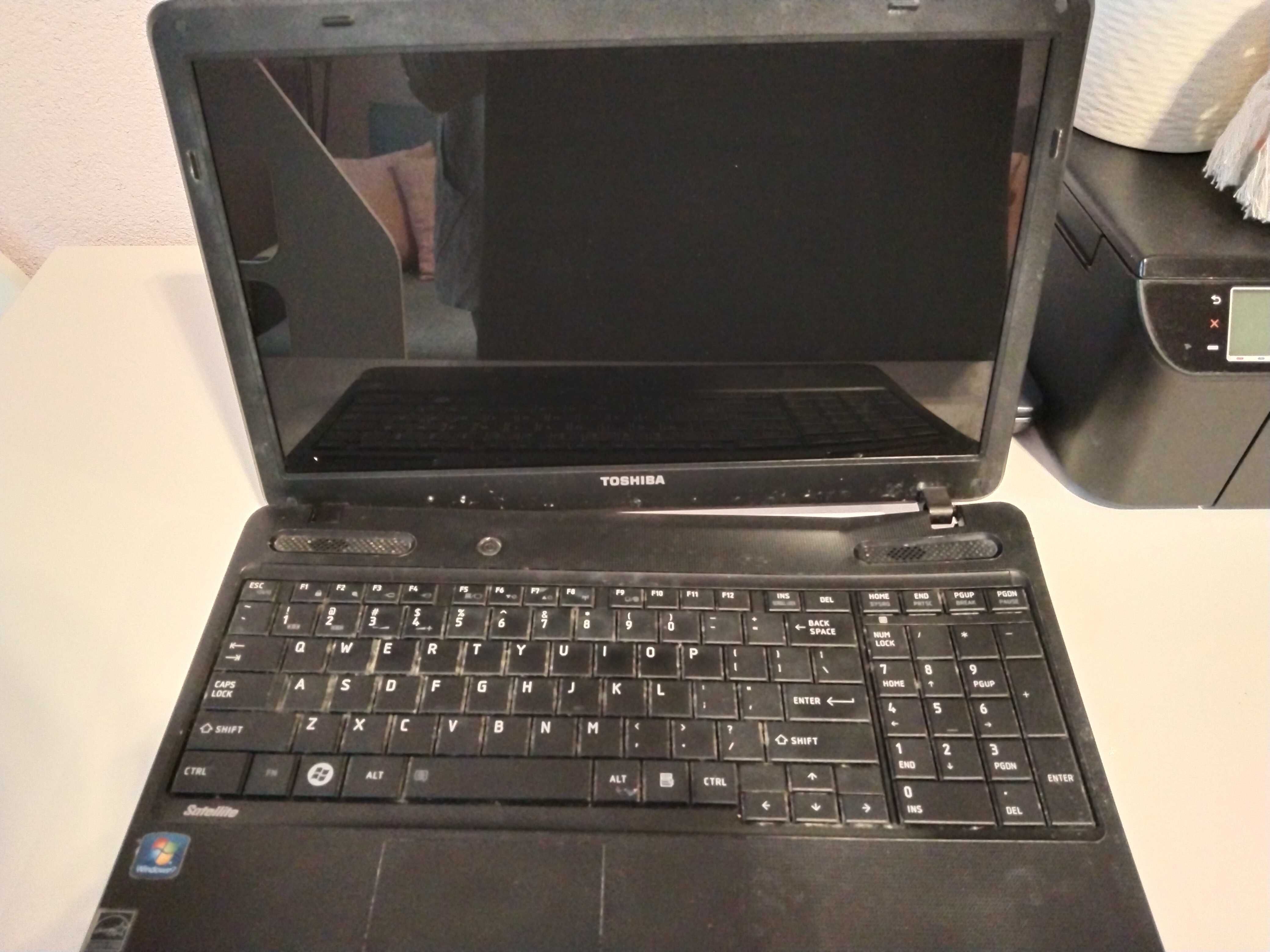 Laptop Toshiba uszkodzony
