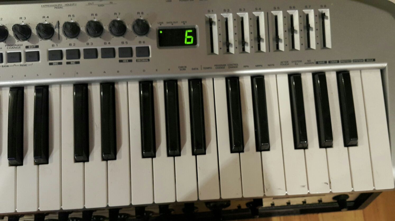 klawiatura sterująca MIDI Roland Edirol PCR32