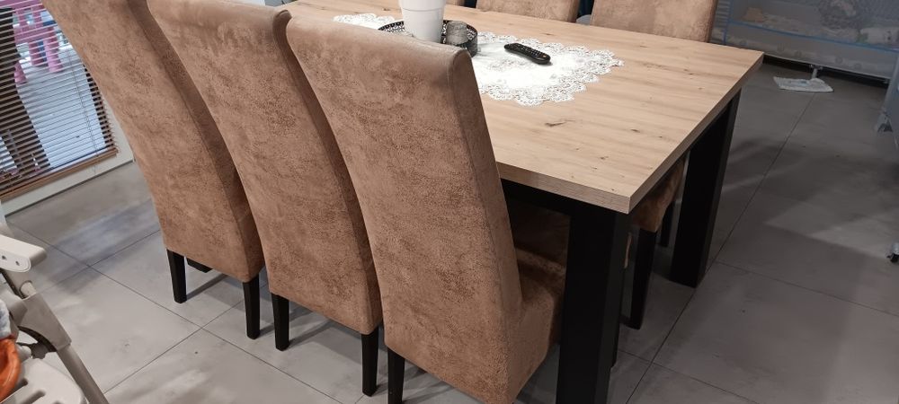Komplet 6 krzesel do salonu/jadalni