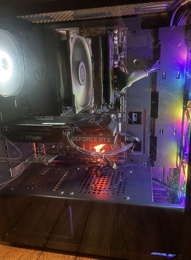 Komputer do Gier.  RTX 3060Ti Ryzen 5 5600 1.5Tb 16Gb ram