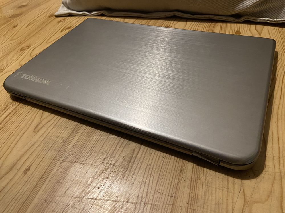 Ноутбук Toshiba SATELLITE M50D-A-103 ідеальний стан