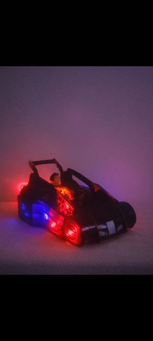 Action Man 4 figuras de ação e um carro