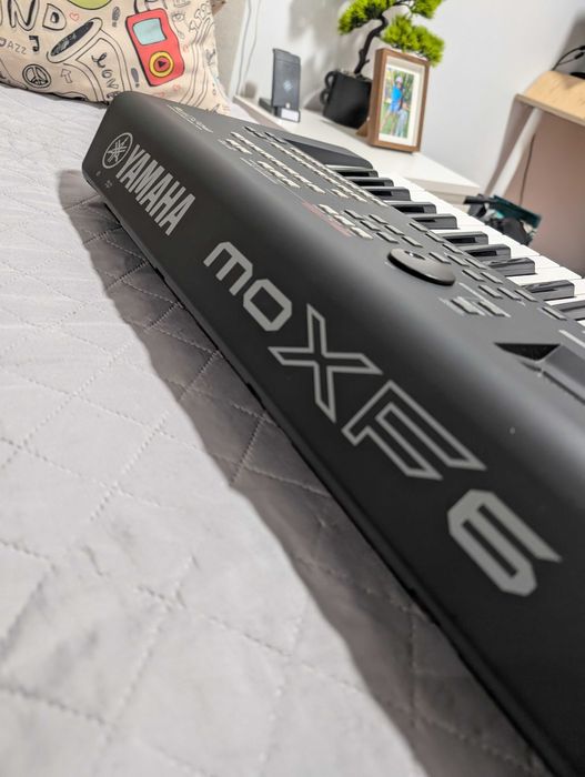 Sintetizador Yamaha moXF6