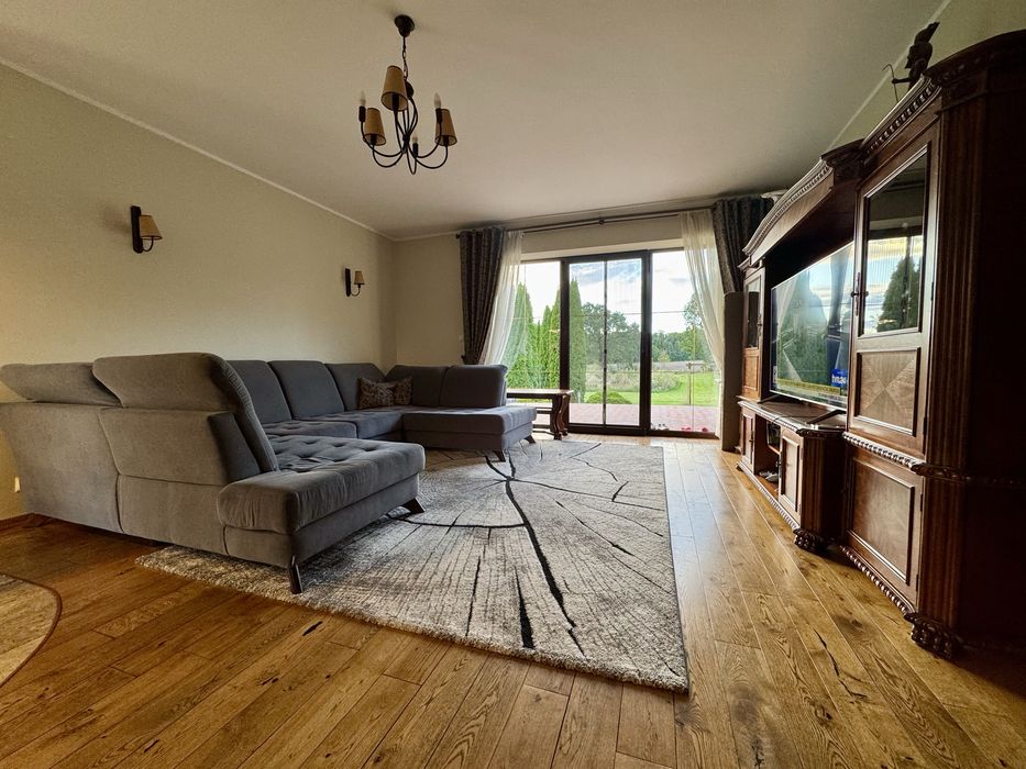 Dom jednorodzinny 180m na 1ha działce z prywatnym stawem!