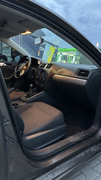 Volkswagen Jetta MK6