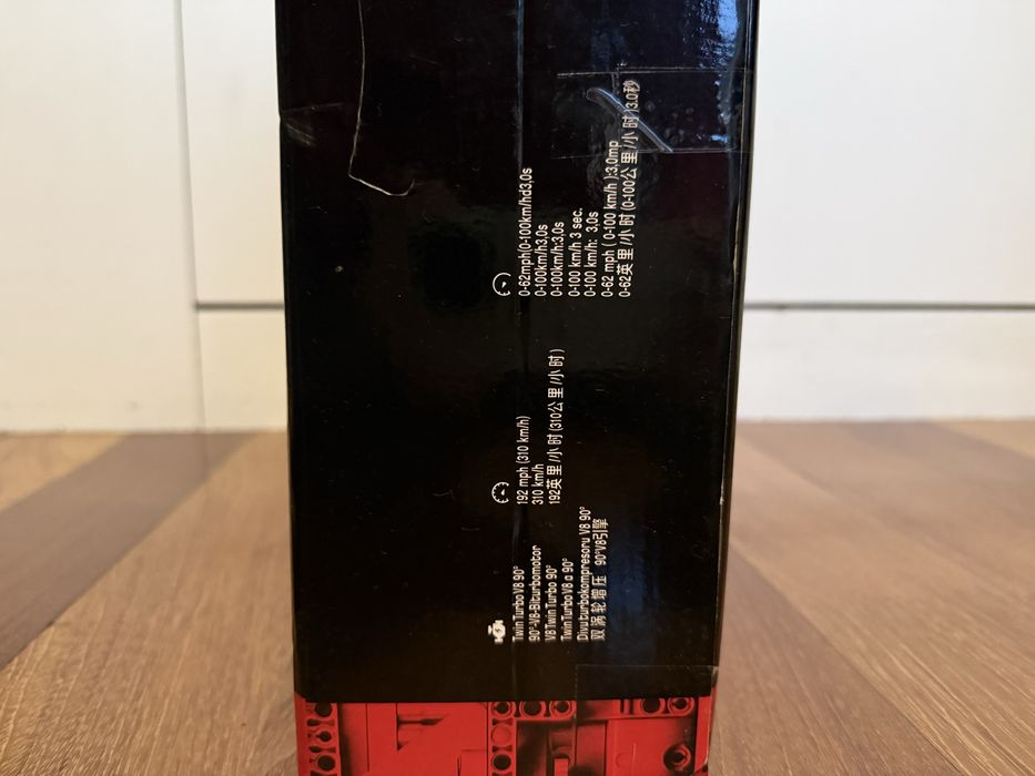 LEGO Technic Ferrari 488 GTE