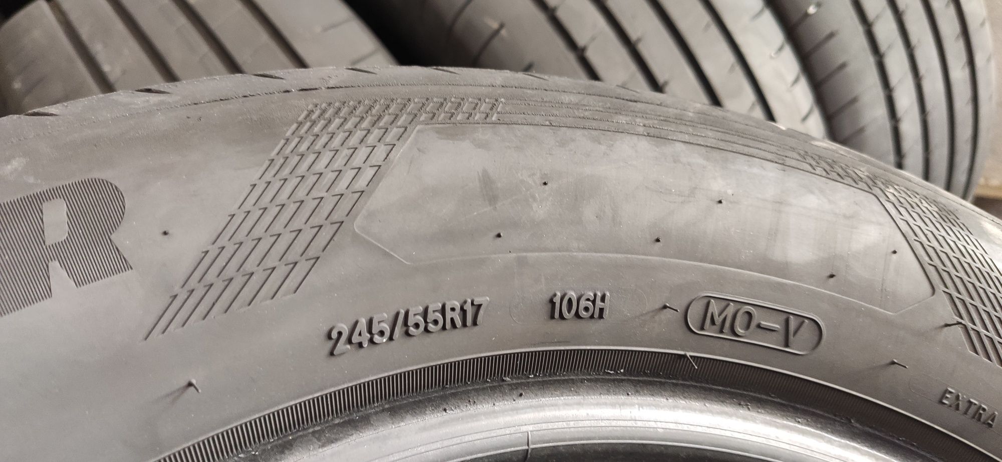 Резина R-17 245/55 106H "Good Year" шины
