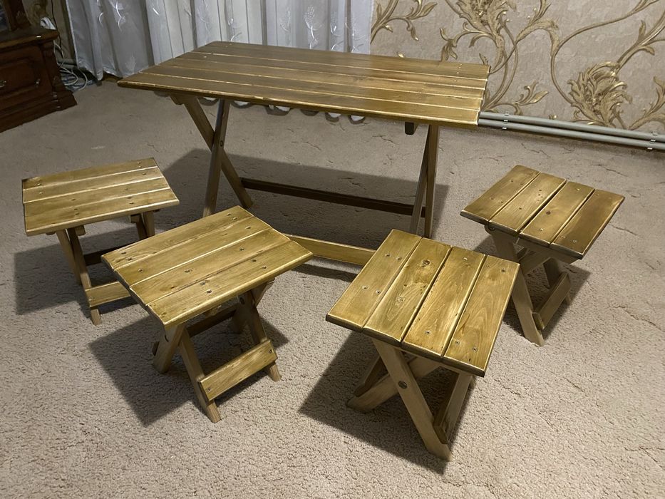 Продам турістичний стіл та стільці