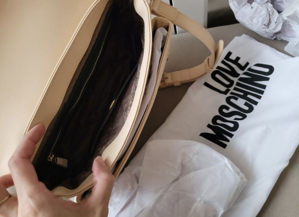 Torebka Torebeczka Damska Love Moschino