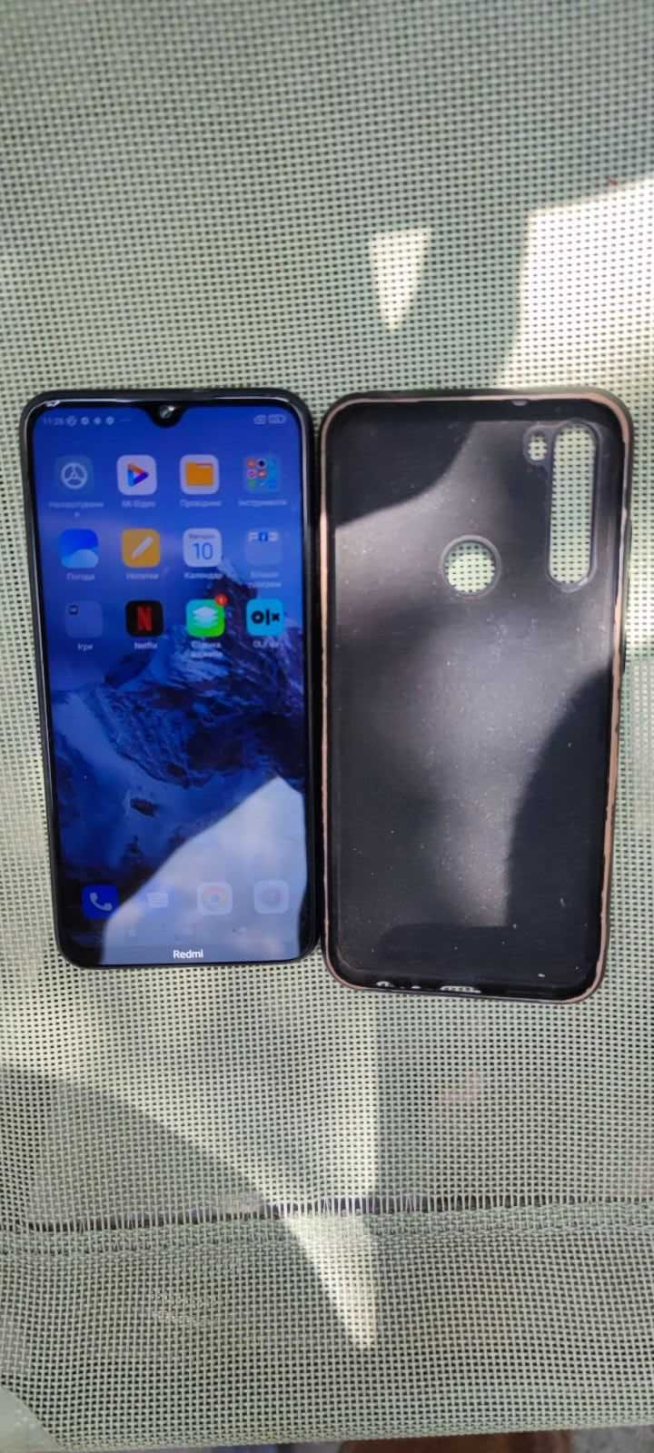 Мобільний телефон Xiaomi Redmi Note 8 4+1/64 Gb