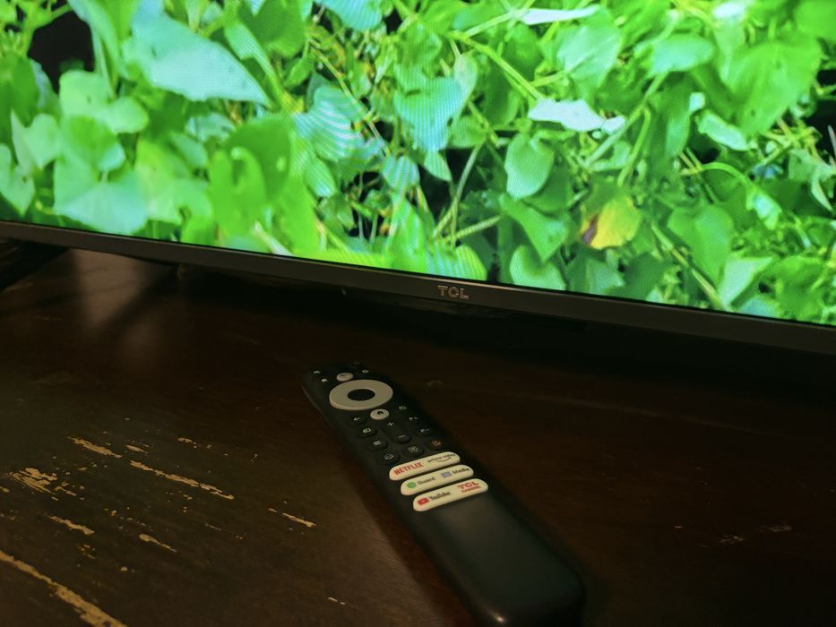 TCL 43C639 4K QLED Smart TV – jak nowy!