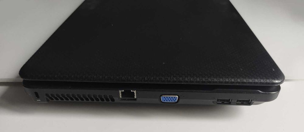 Lenovo G 555 під ремонт або на запчастини