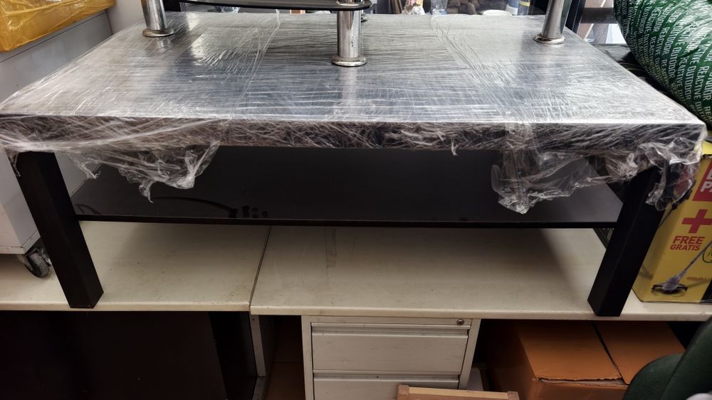 Mesa baixa preta para sala de estar, 118x78x45cm