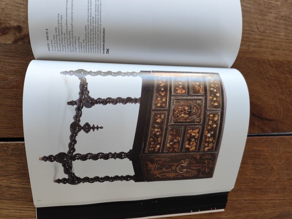 Livro de Antiguidades e obras de arte