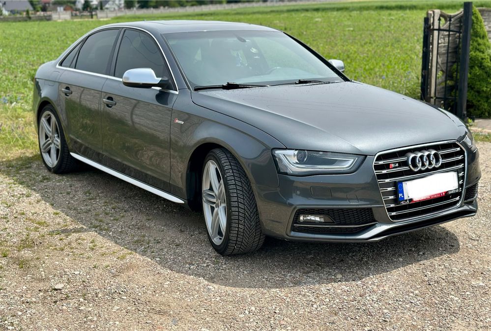 Audi s4 3.0tfsi SuperCharged 333km quattro