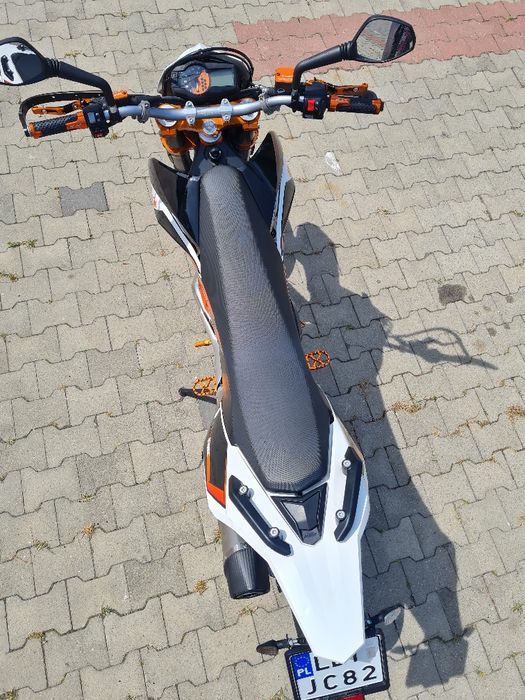 KTM 690 smc-r 2017r  13Kkm dużo dodatków supermoto 701 sm 700