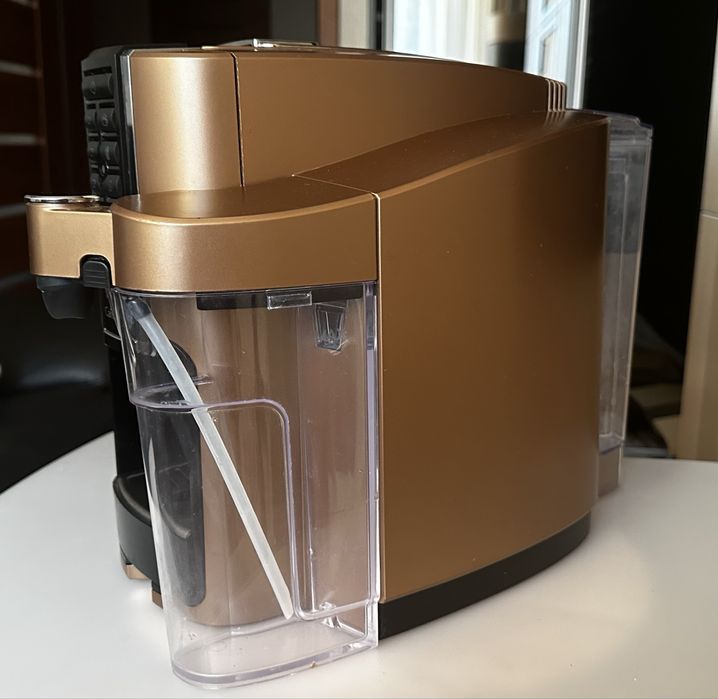 Ekspres Saeco Cafissimo plus stojak i kawa
