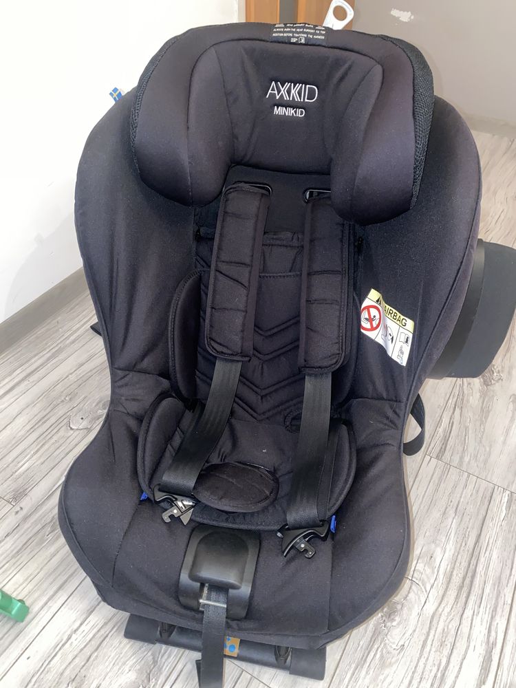 Fotelik 9-25 kg axkid minikid 2.0