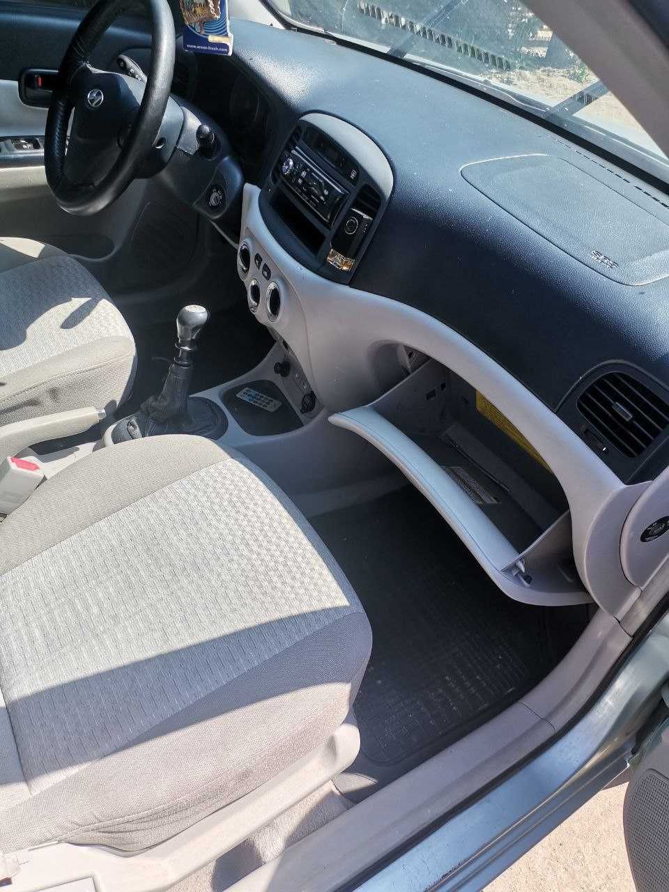 Hyundai Accent 2007.