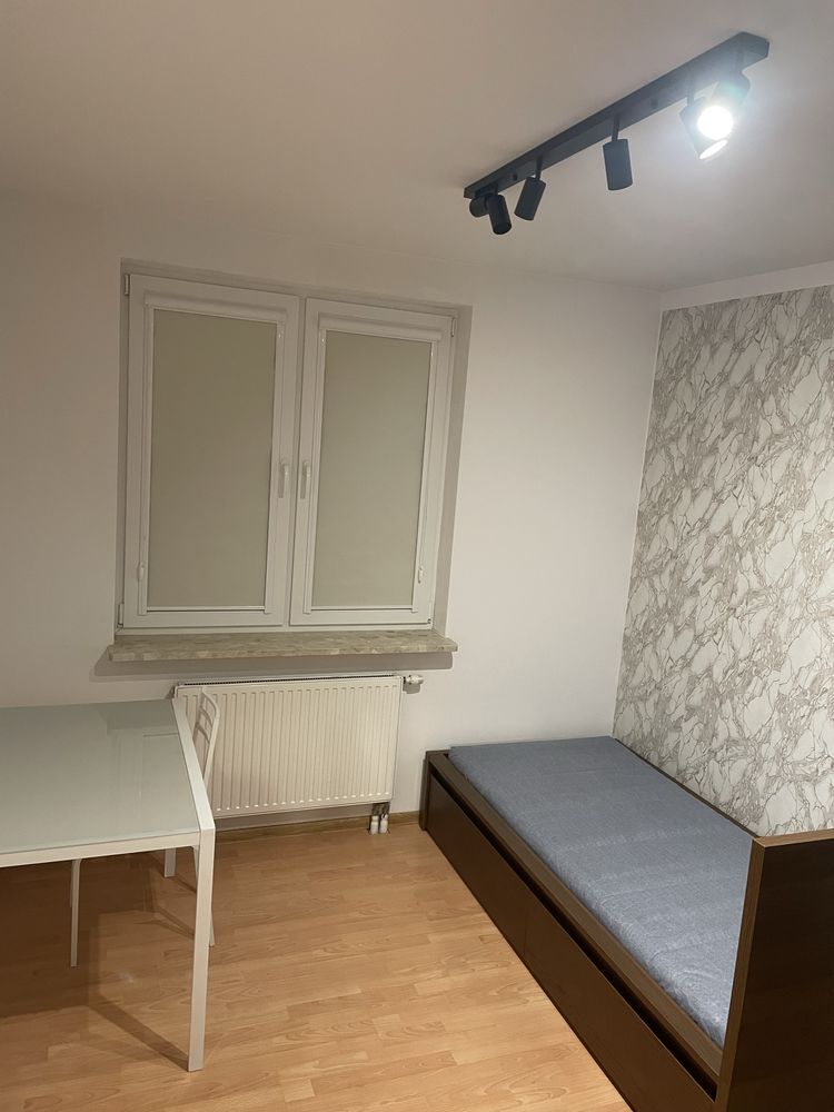 MALM Rama łóżka wysoka brąz IKEA pojemniki dno materac łóżko