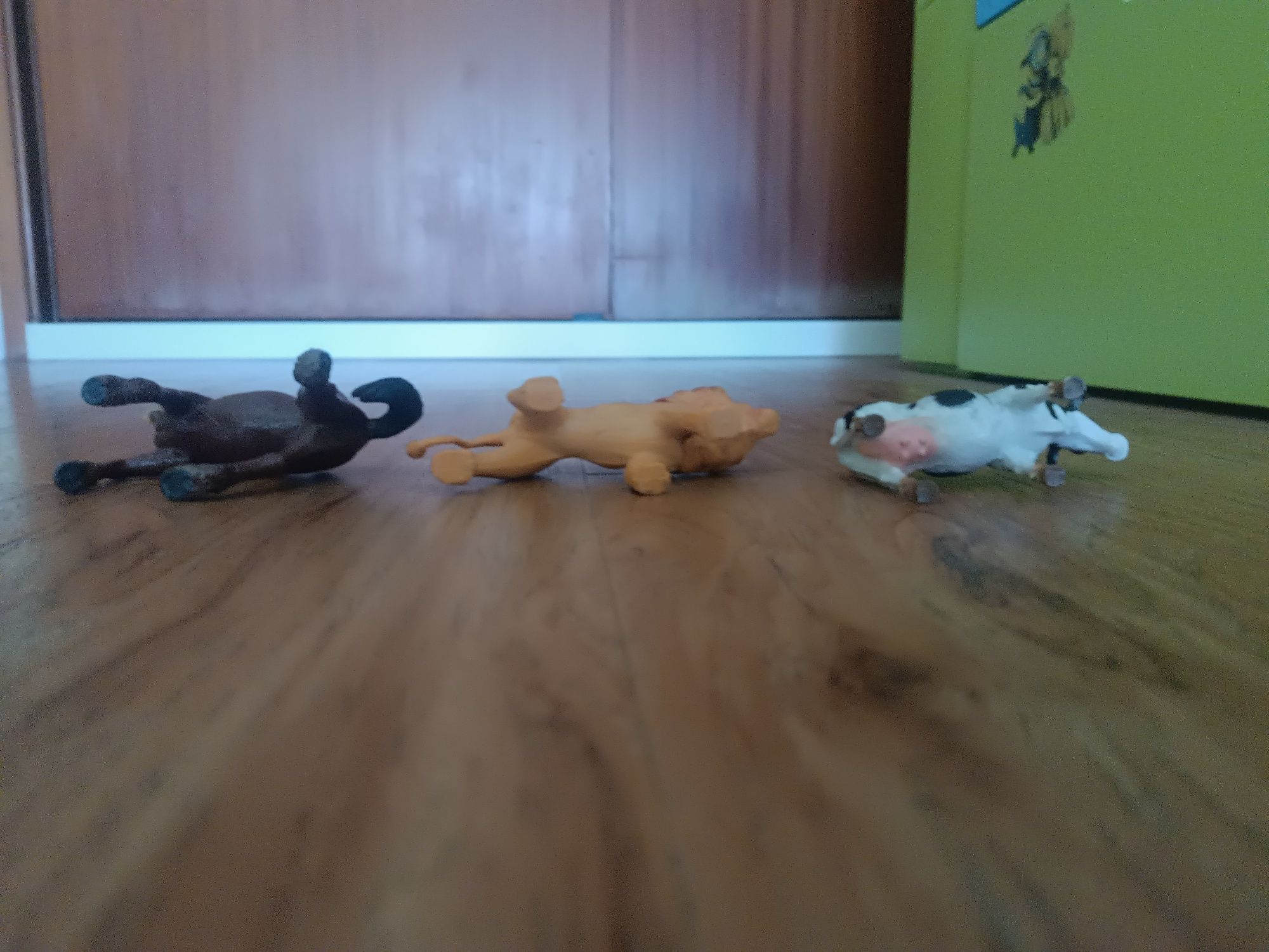 Animais brinquedo