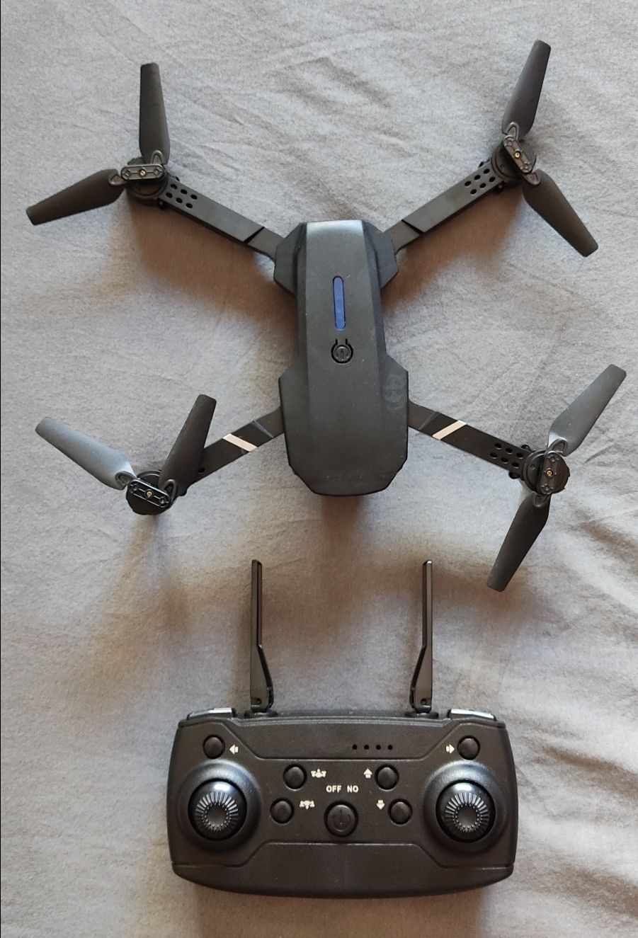 Drone com câmara (c/mala transporte + extras) novo