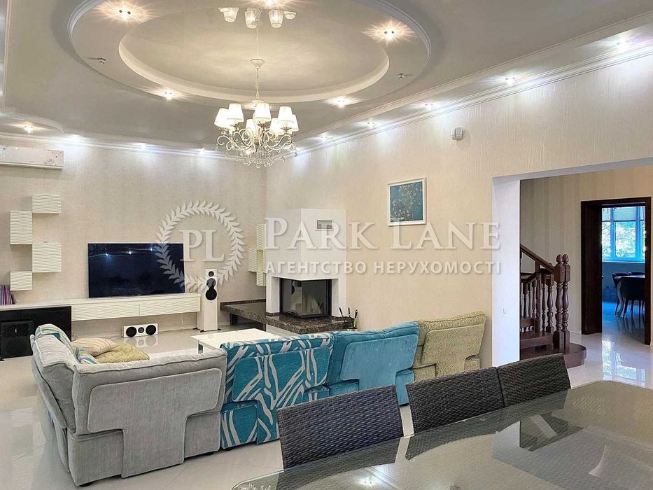 Оренда будинку з басейном. Козин. 4 спальні. 13 соток землі.