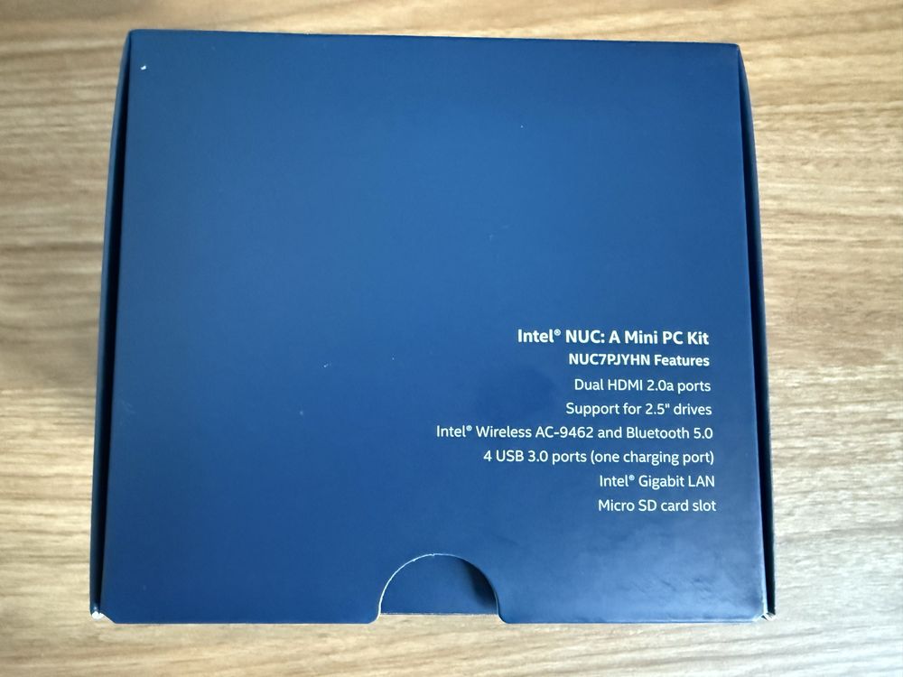 Komputer Intel NUC 7 500GB SSD Intel Pentium J5005