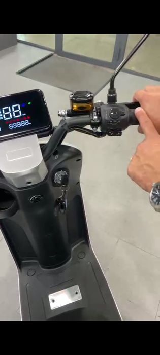 Alugo mota elétrica não necessita de carta de condução