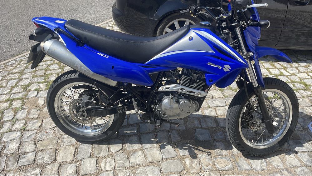 Suzuki DR 125cc 11KW SM Supermotard 2010