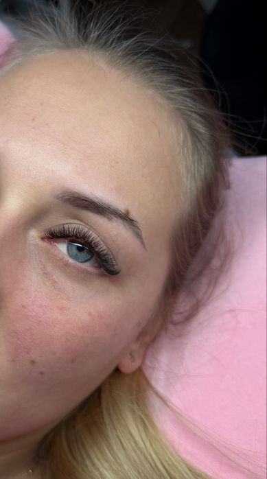 Przedłużanie i zagęszczanie rzęs