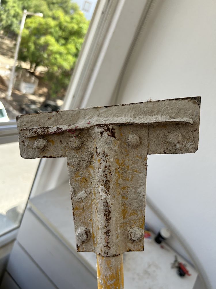 Raspador usado em bom estado