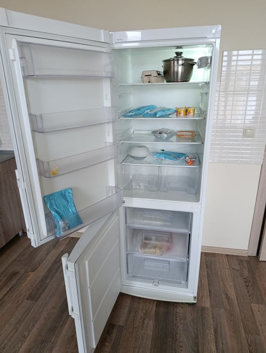 Холодильник Electrolux EN3400AOW