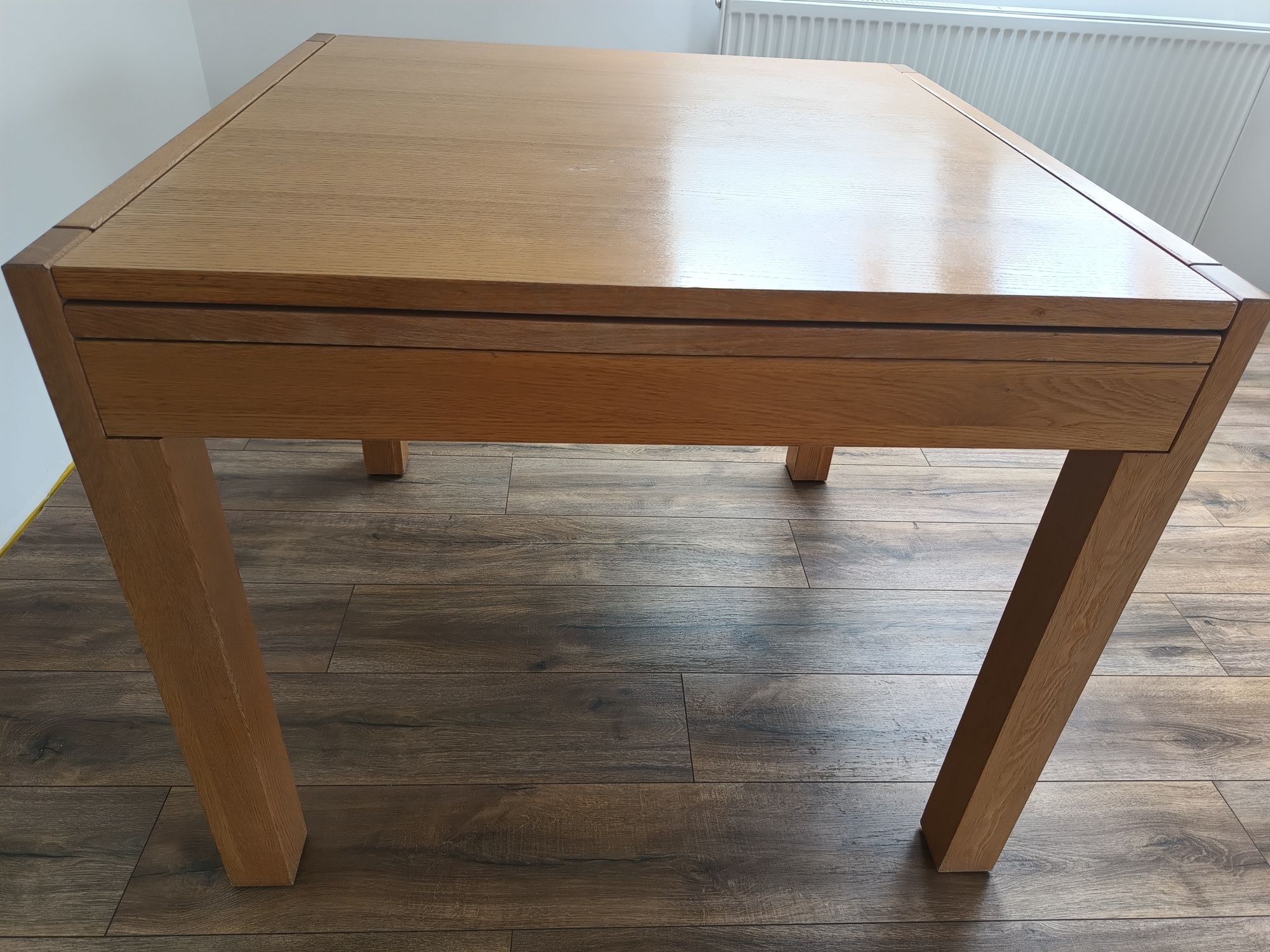 Dębowy stół 90/90 cm