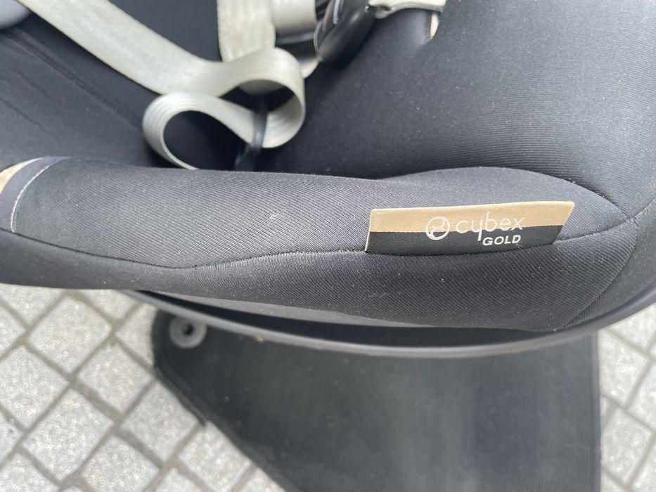 Cadeira Auto Cybex Sirona ISize