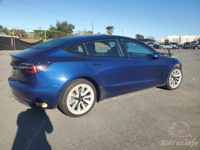 Tesla model 3 2021