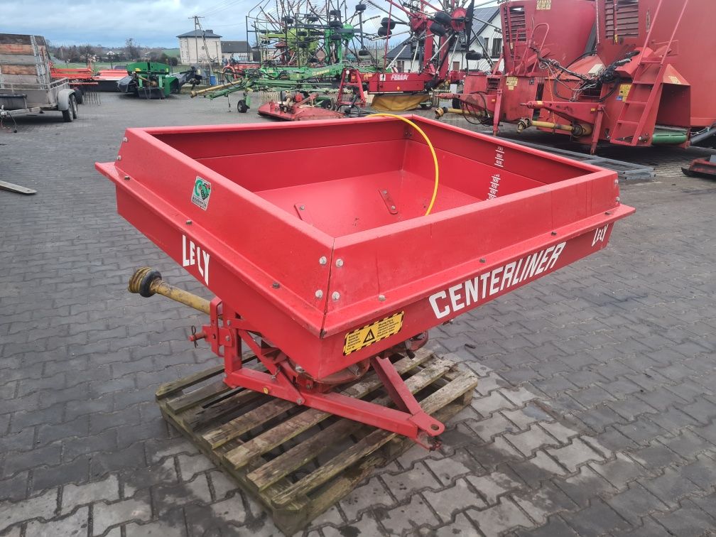 Rozsiewacz nawozu Lely centerliner kuhn/amazone/strumyk/lej