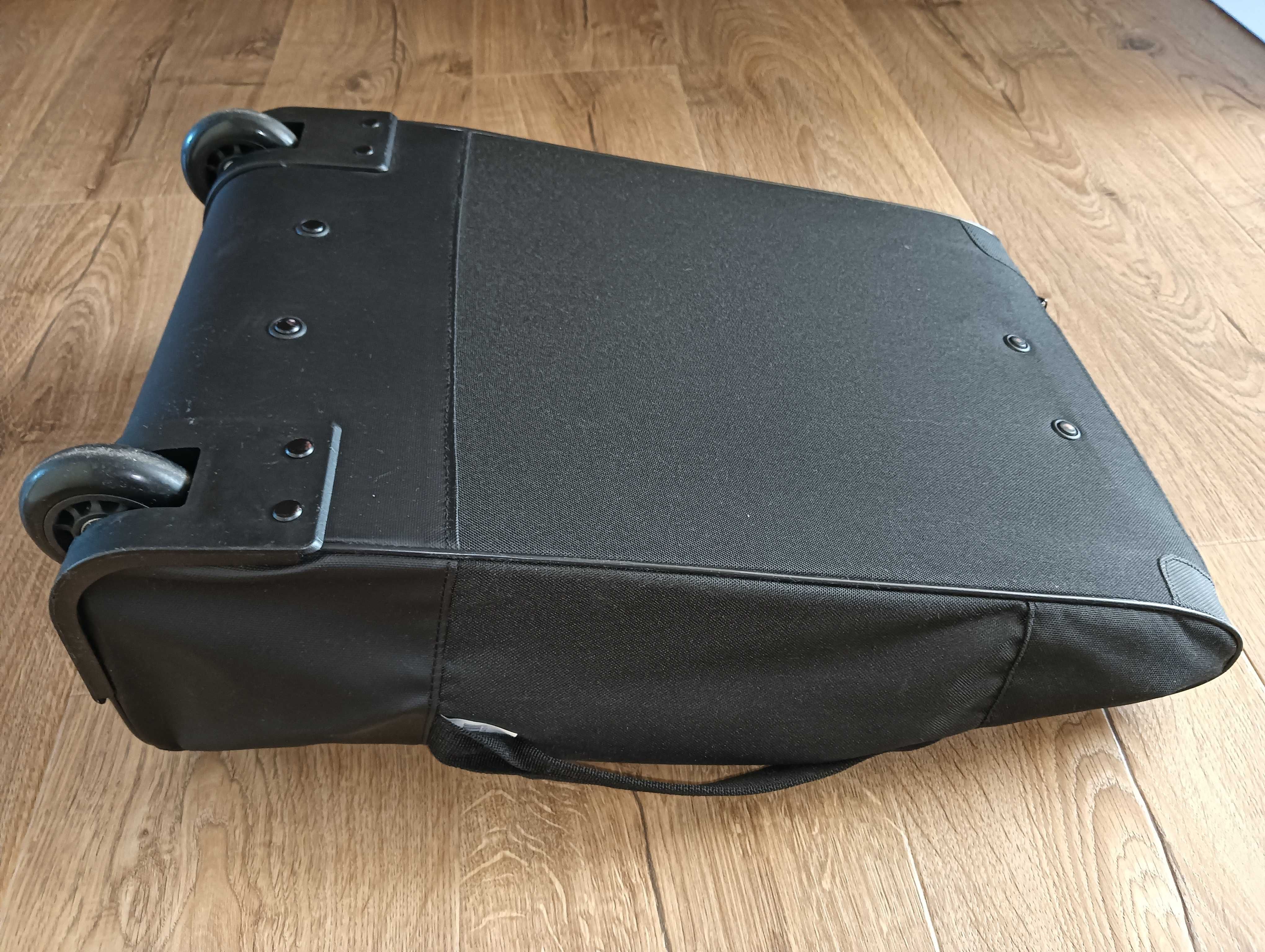 Walizka kabinowa na kółkach, Decathlon NEWFEEL TR 100 30L