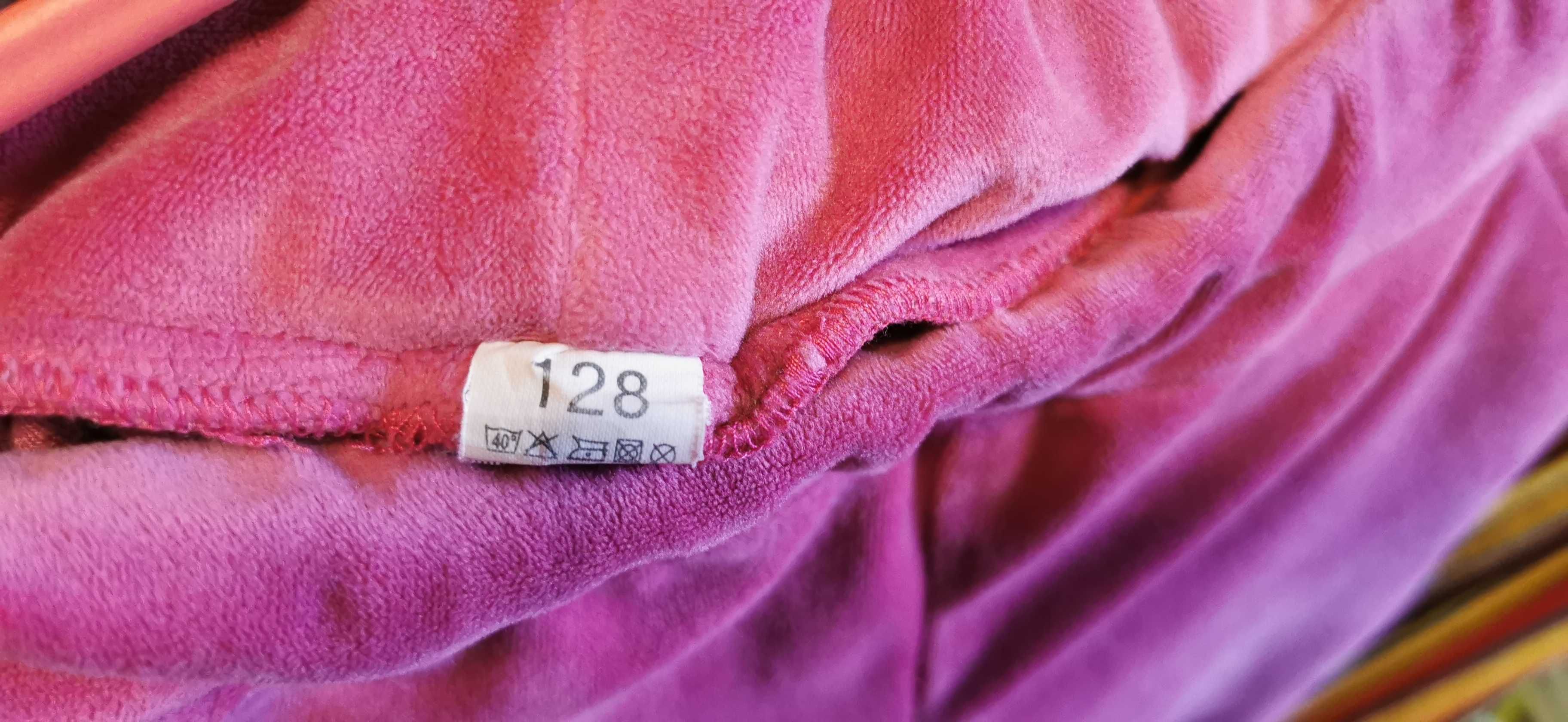 Dres dziewczęcy 128 mięciutki welurowy